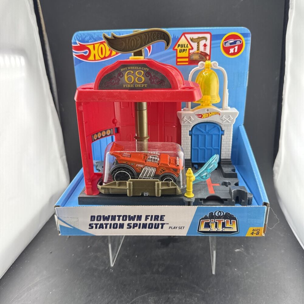 Hot Wheels City Downtown Fire Station Spinout Play Set NEW w Vehicle 2018